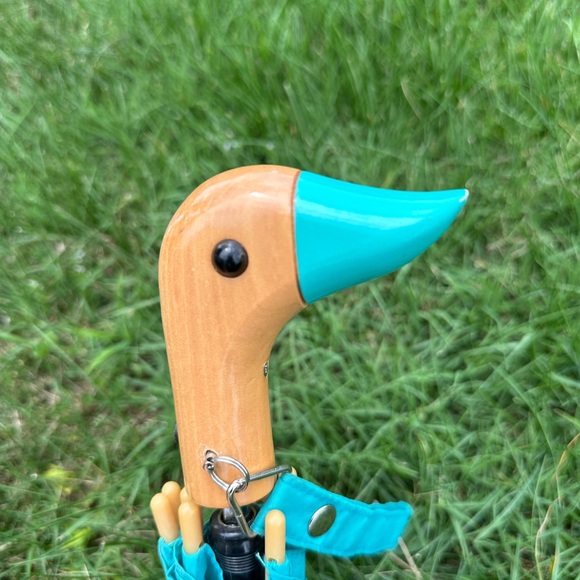 Duck Umbrella | Wooden Handle Push Button Novelty Umbrella - Picture 5 of 7